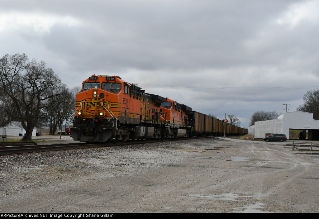 BNSF 5839